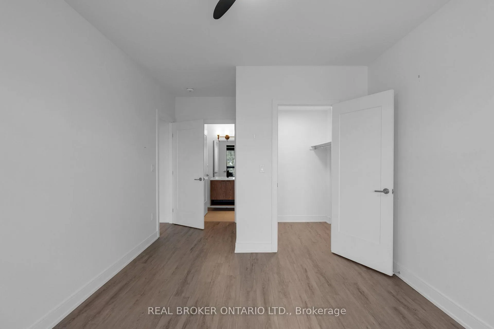 Photo 15 of Unit 615, 185 Dunlop Street E, Barrie, Lakeshore — HOMEH