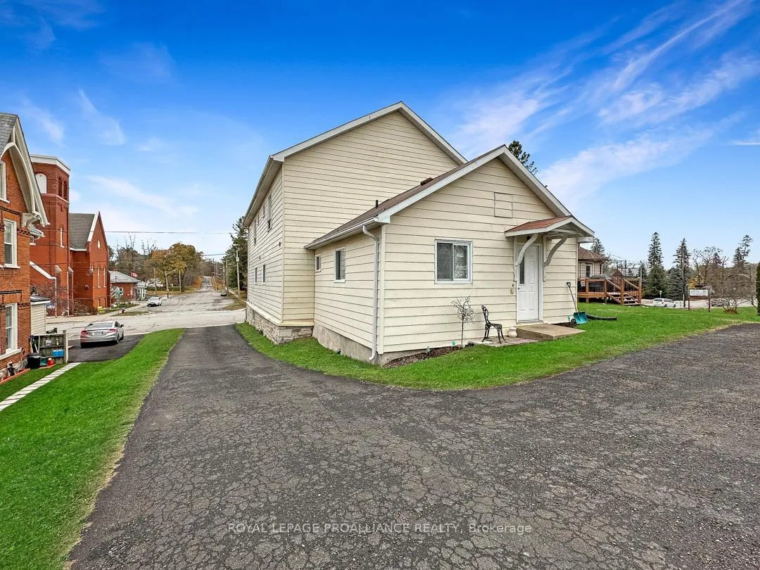 Photo 4 of 91 St. Lawrence Street E, Madoc — HOMEH