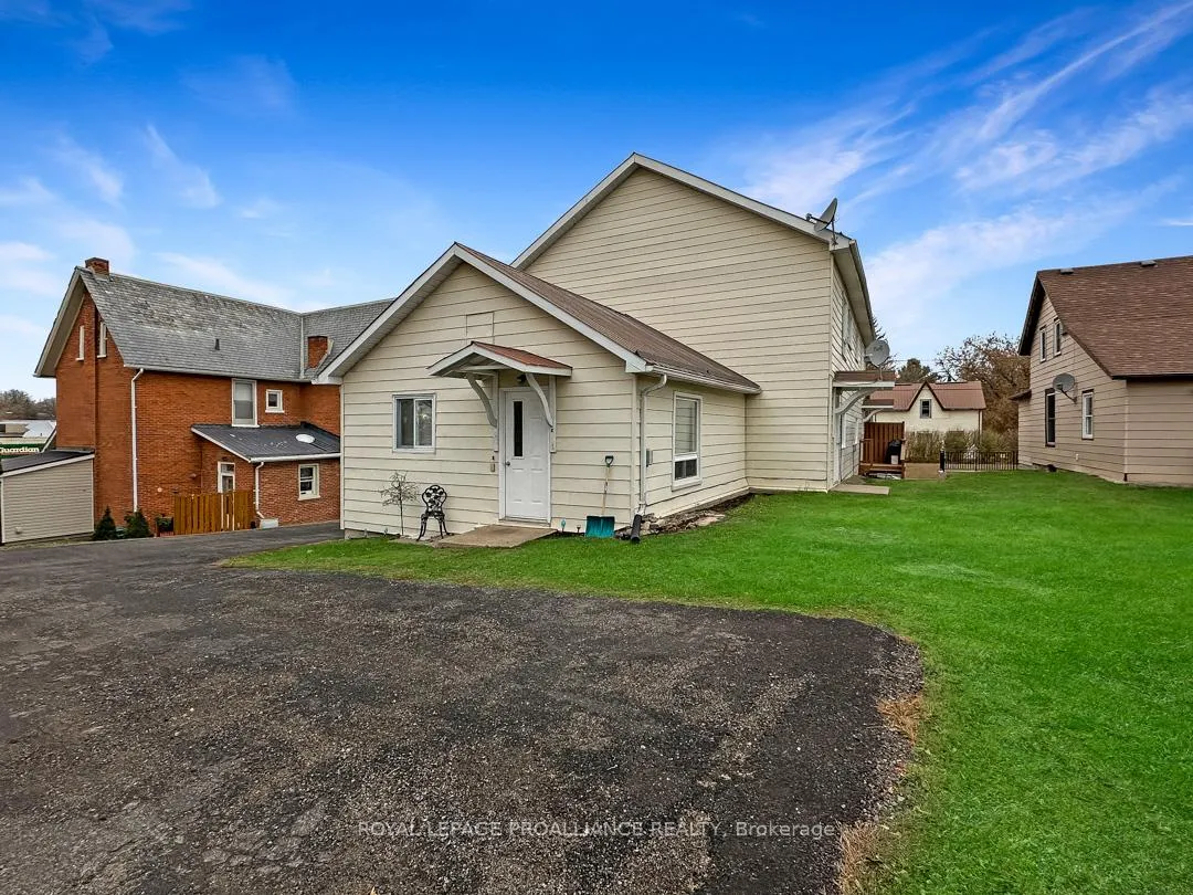 Photo 5 of 91 St. Lawrence Street E, Madoc — HOMEH