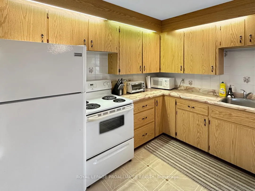 Photo 11 of 91 St. Lawrence Street E, Madoc — HOMEH