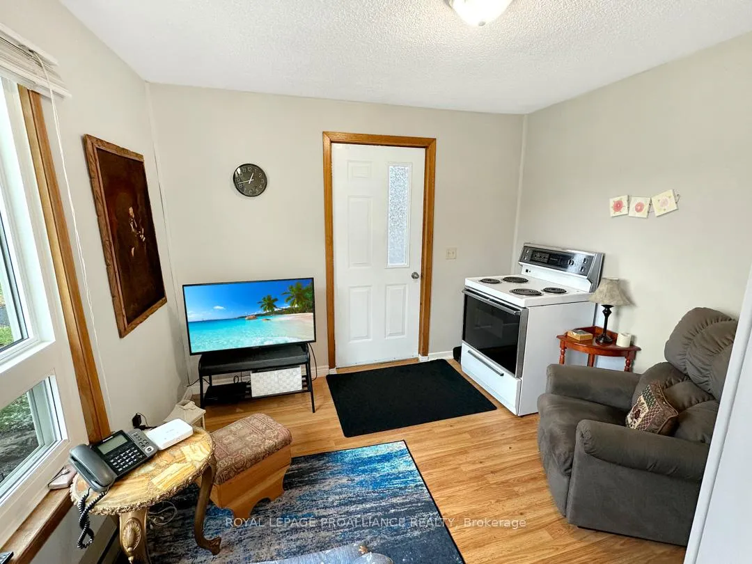 Photo 20 of 91 St. Lawrence Street E, Madoc — HOMEH