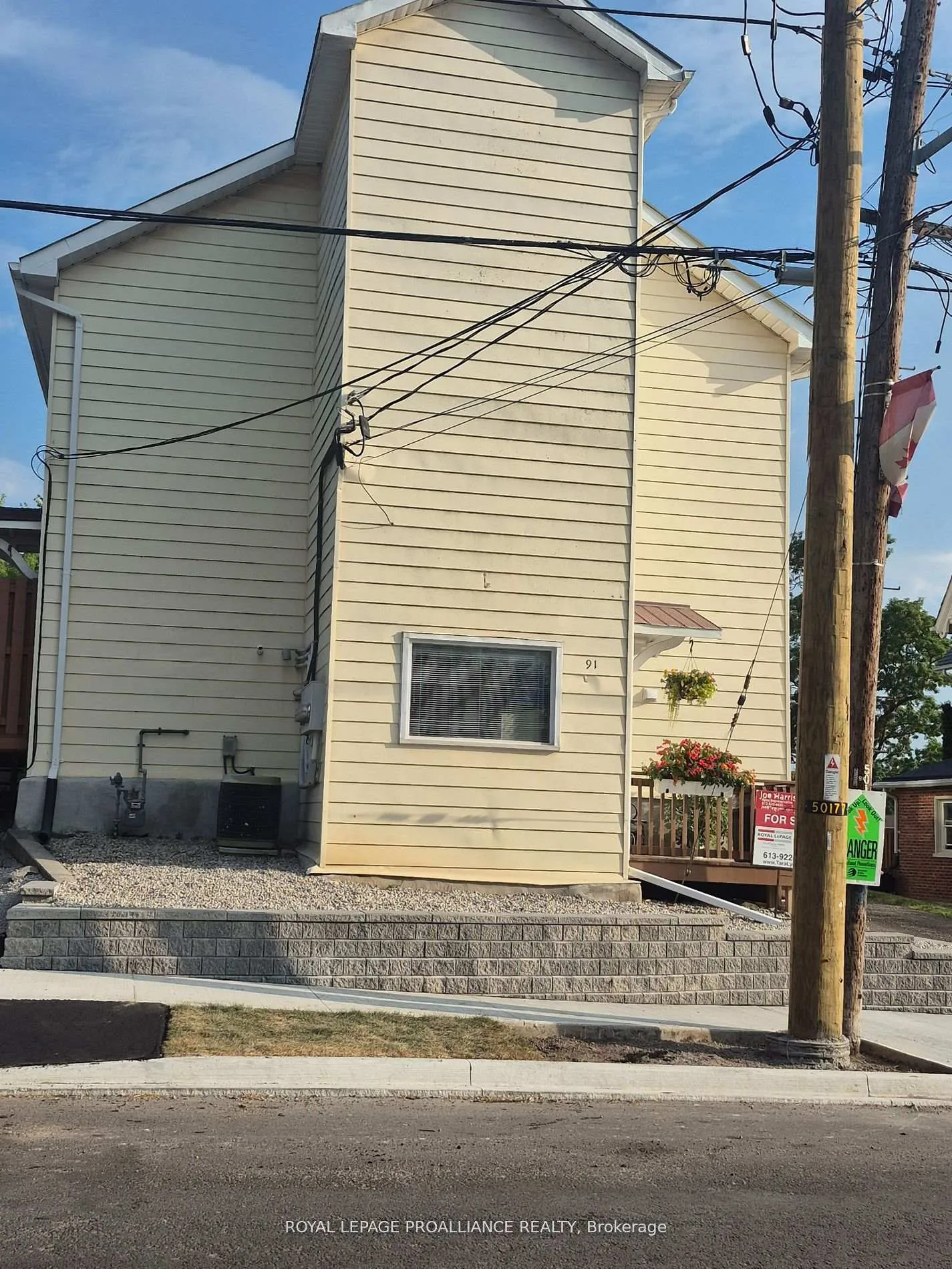 Photo 34 of 91 St. Lawrence Street E, Madoc — HOMEH