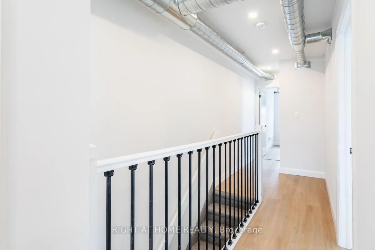 Photo 3 of Unit 2, 115 Catharine Street N, Hamilton, Beasley — HOMEH