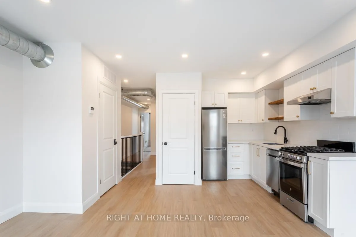 Photo 4 of Unit 2, 115 Catharine Street N, Hamilton, Beasley — HOMEH