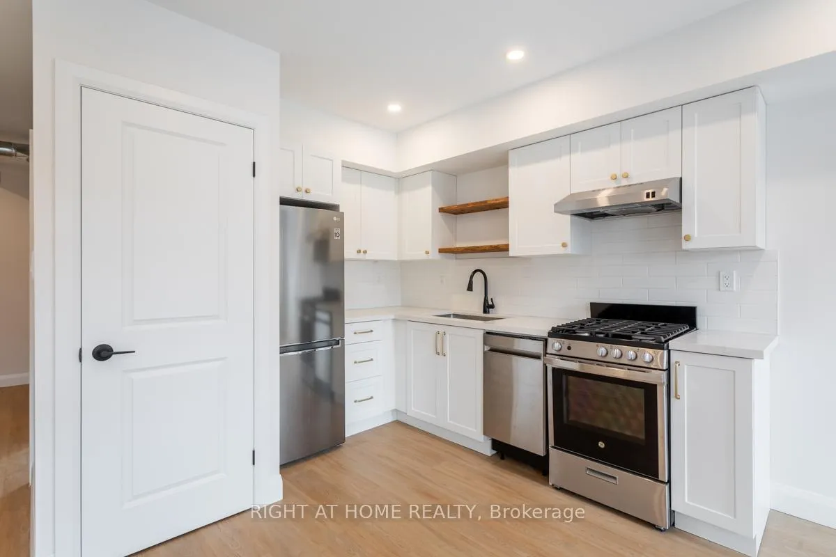 Photo 6 of Unit 2, 115 Catharine Street N, Hamilton, Beasley — HOMEH
