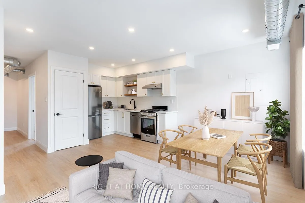 Photo 9 of Unit 2, 115 Catharine Street N, Hamilton, Beasley — HOMEH