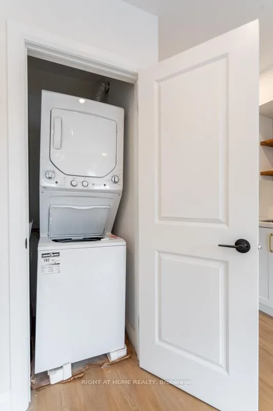 Photo 11 of Unit 2, 115 Catharine Street N, Hamilton, Beasley — HOMEH