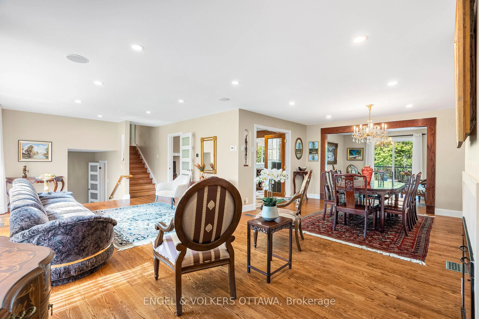 Photo 8 of 21 Tiffany Crescent, Ottawa, Kanata - Beaverbrook — HOMEH