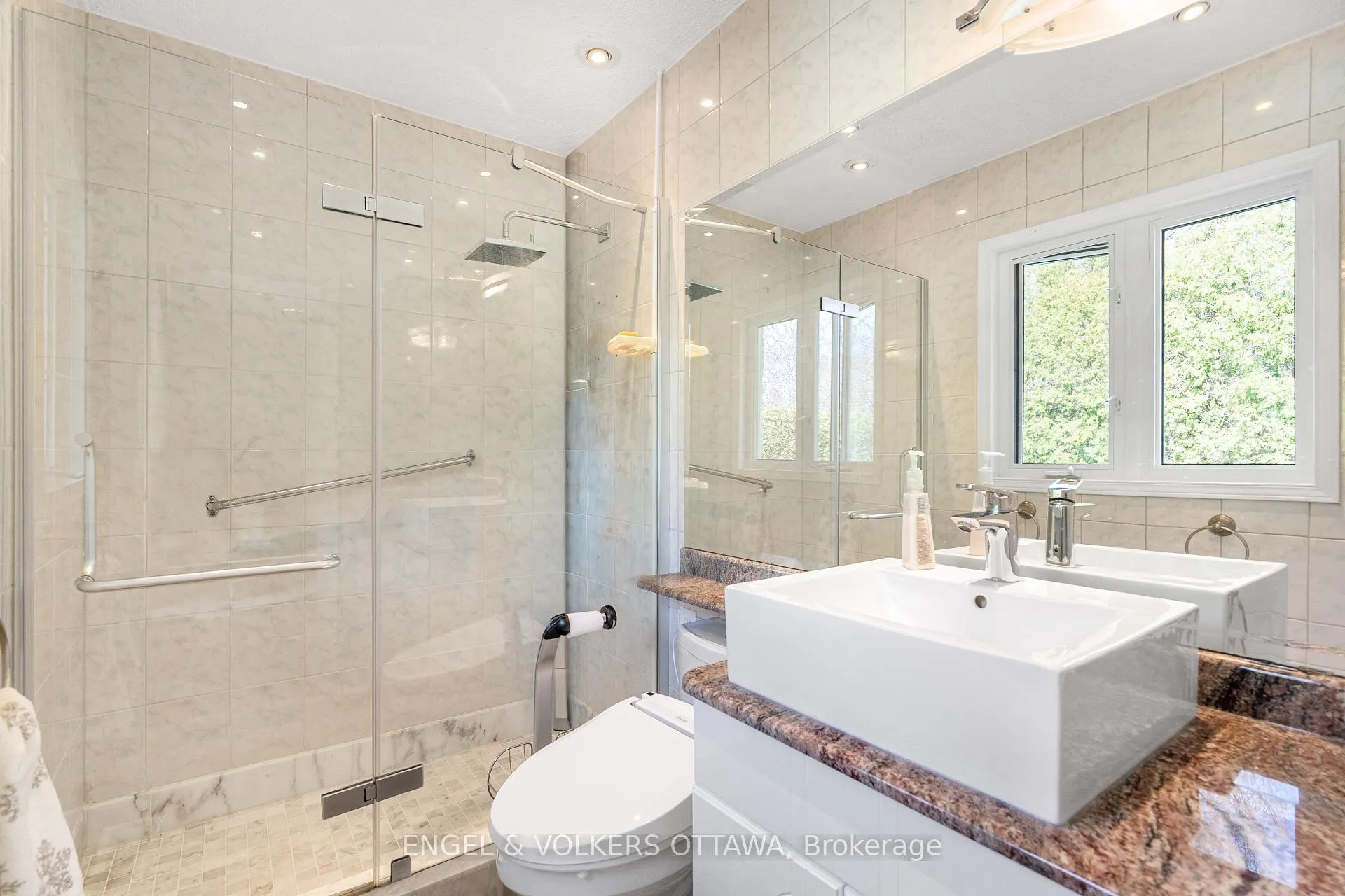 Photo 25 of 21 Tiffany Crescent, Ottawa, Kanata - Beaverbrook — HOMEH