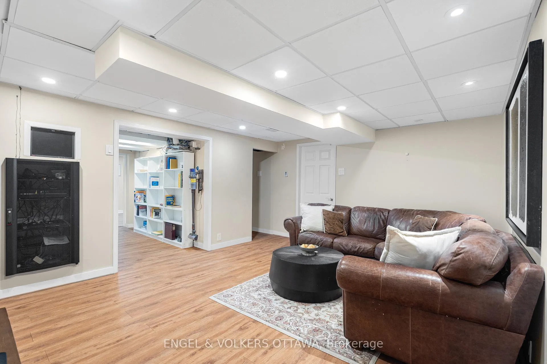 Photo 34 of 21 Tiffany Crescent, Ottawa, Kanata - Beaverbrook — HOMEH