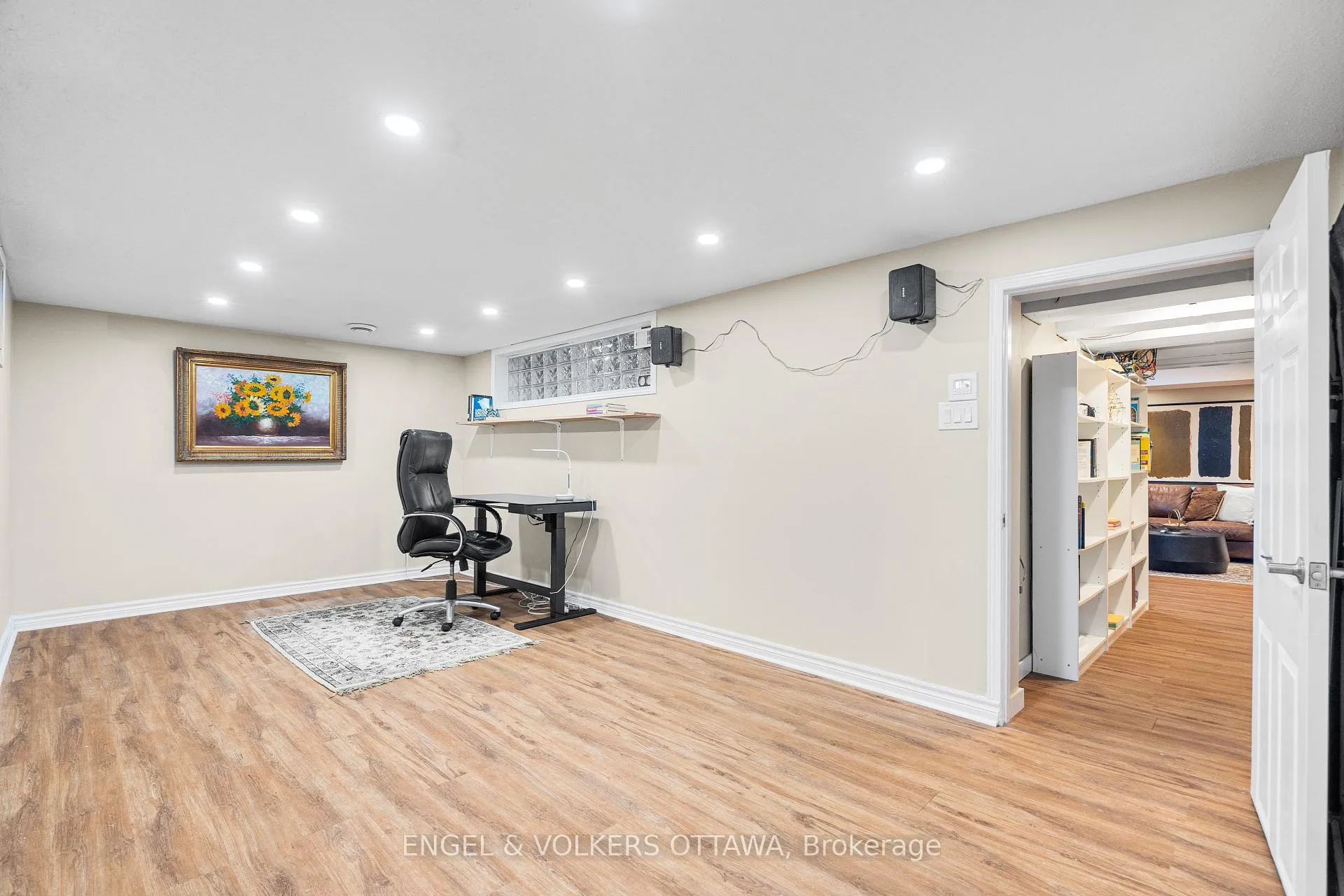 Photo 35 of 21 Tiffany Crescent, Ottawa, Kanata - Beaverbrook — HOMEH