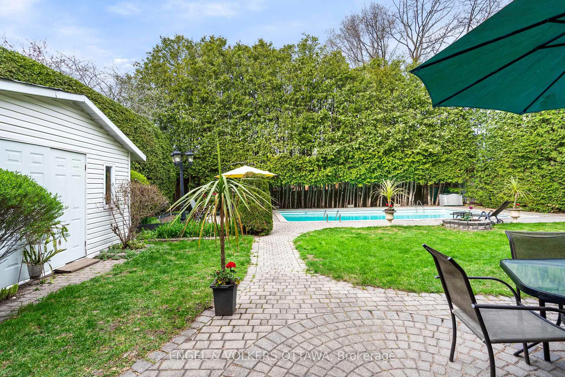 Photo 39 of 21 Tiffany Crescent, Ottawa, Kanata - Beaverbrook — HOMEH