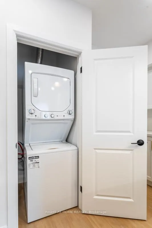 Photo 5 of Unit 1, 113 Catharine Street N, Hamilton, Beasley — HOMEH