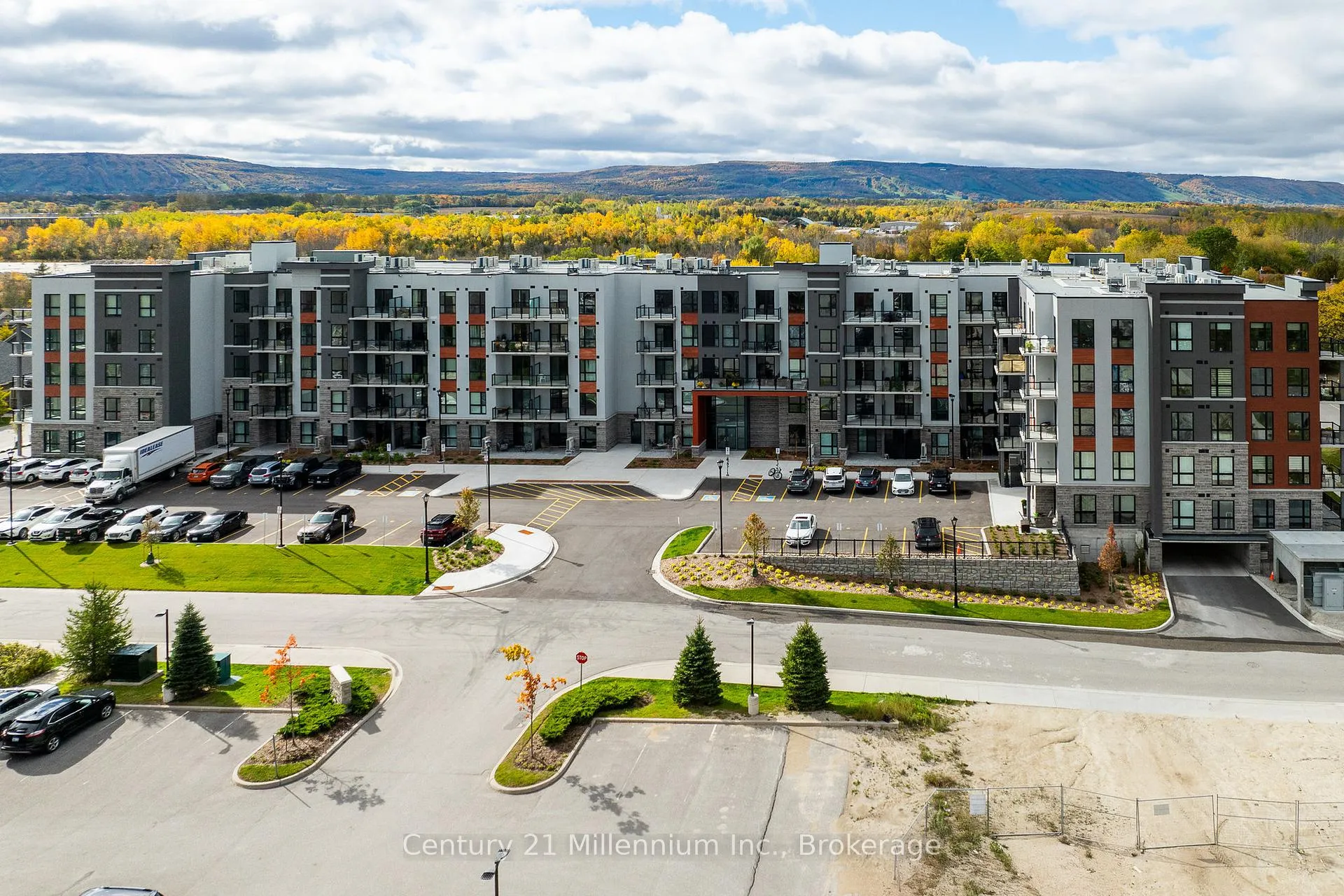 Photo 30 of Unit 310, 4 Kimberly Lane, Collingwood — HOMEH