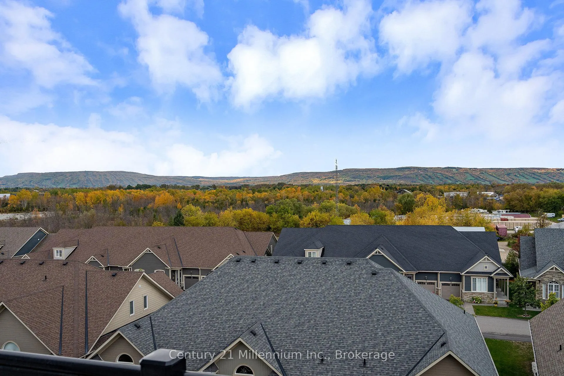 Photo 34 of Unit 310, 4 Kimberly Lane, Collingwood — HOMEH