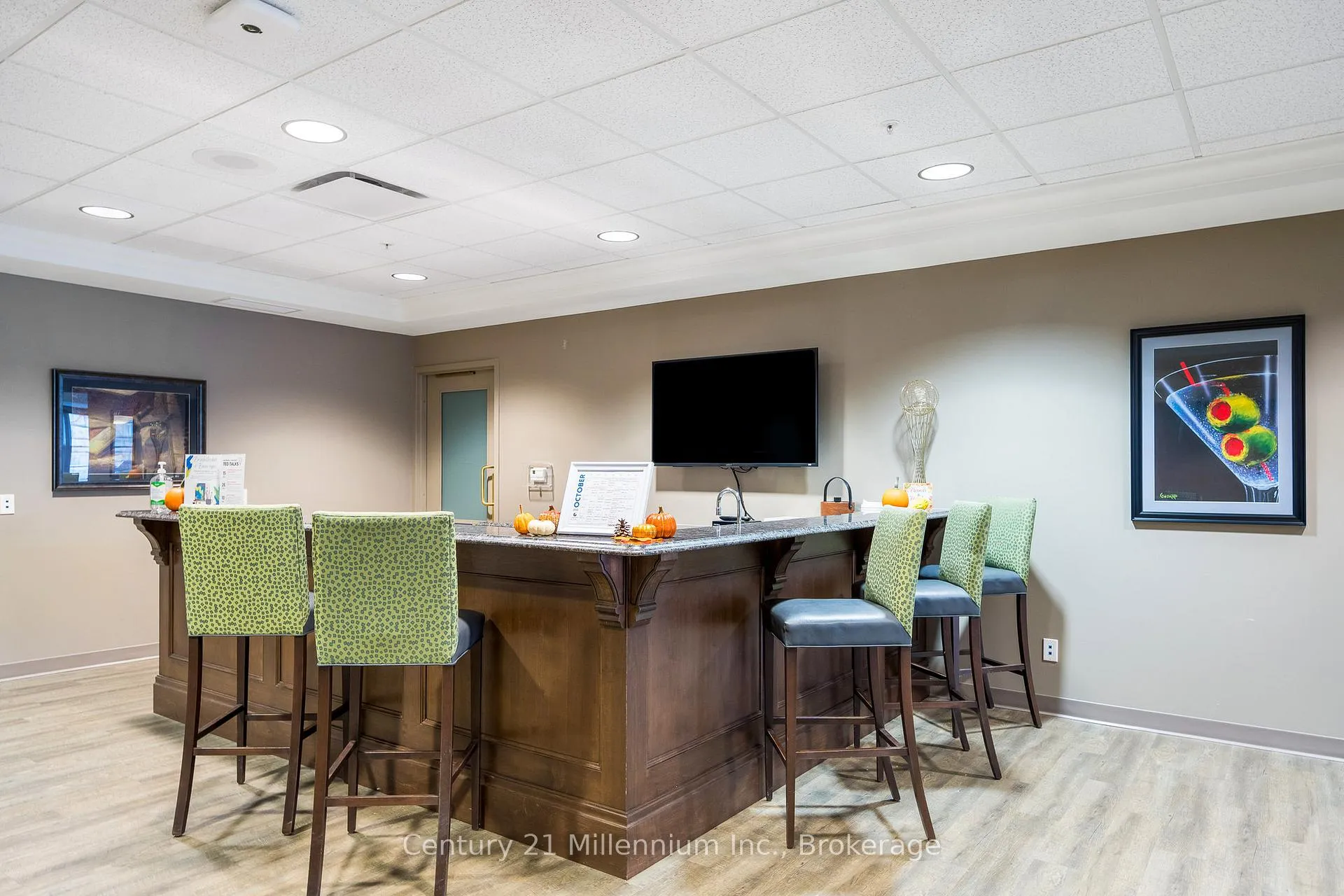 Photo 44 of Unit 310, 4 Kimberly Lane, Collingwood — HOMEH