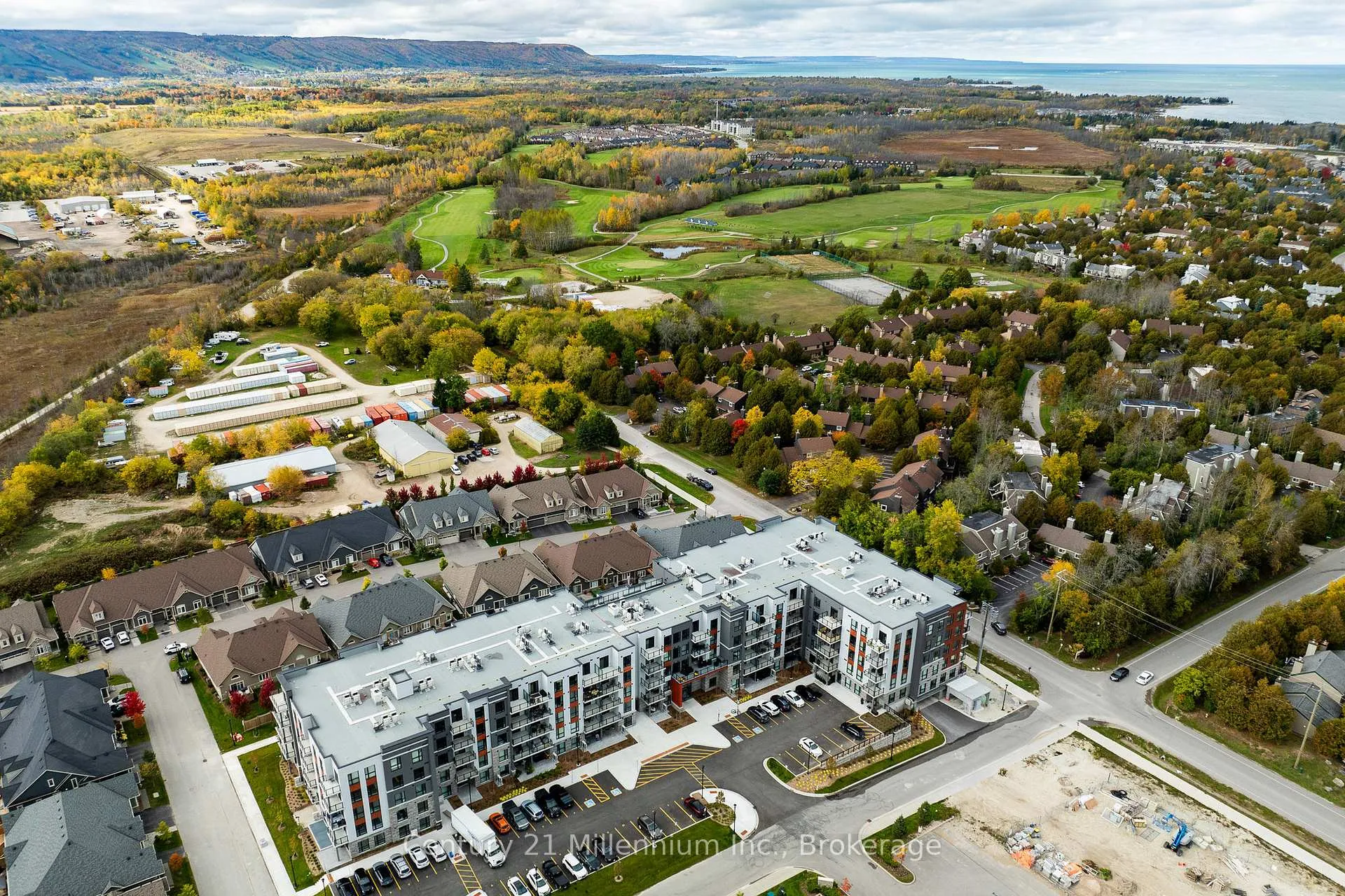 Photo 49 of Unit 310, 4 Kimberly Lane, Collingwood — HOMEH