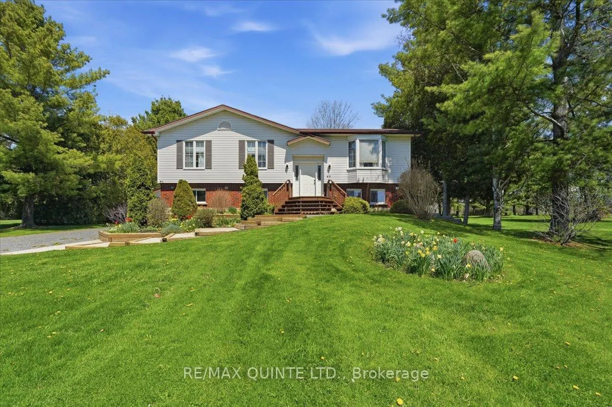 Photo 1 of 45 Shannon Road, Prince Edward County, Bloomfield Ward — HOMEH
