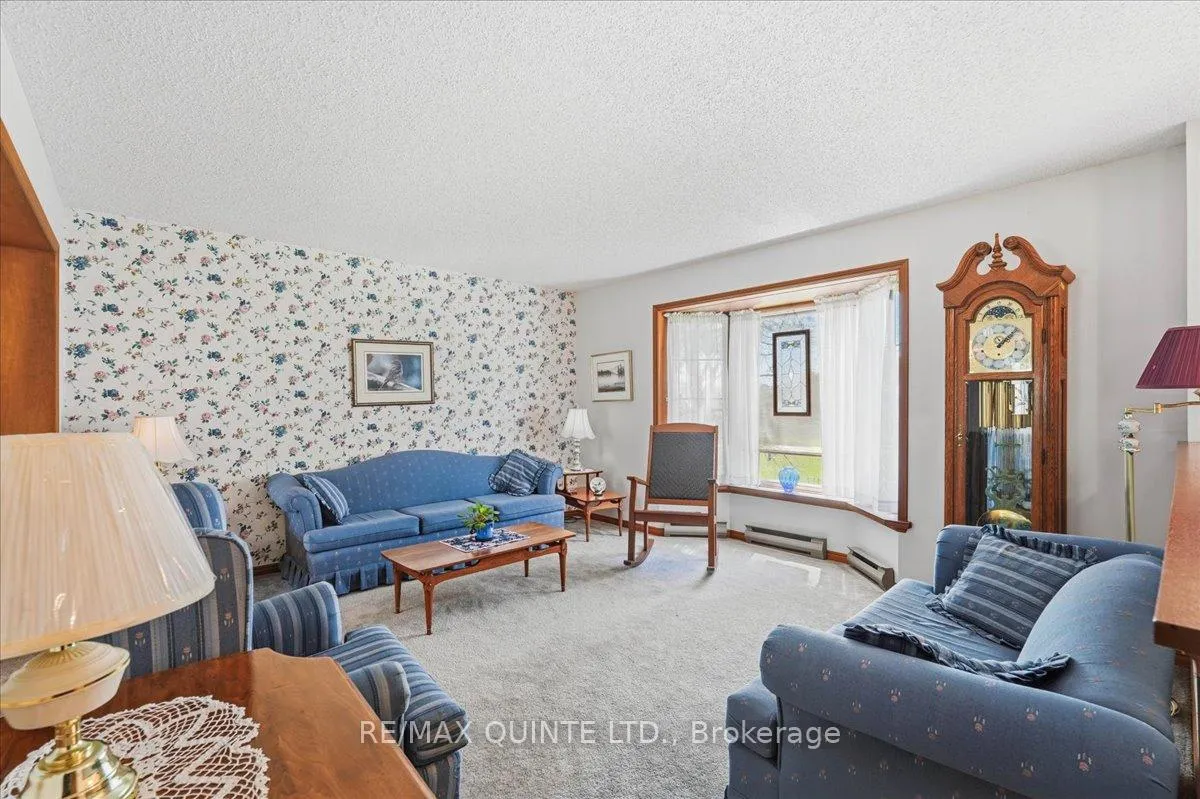 Photo 6 of 45 Shannon Road, Prince Edward County, Bloomfield Ward — HOMEH