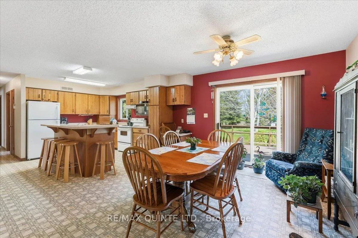 Photo 10 of 45 Shannon Road, Prince Edward County, Bloomfield Ward — HOMEH
