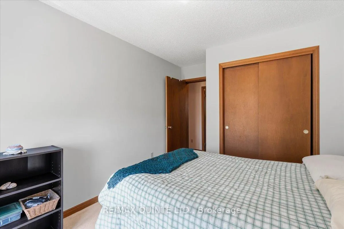 Photo 18 of 45 Shannon Road, Prince Edward County, Bloomfield Ward — HOMEH