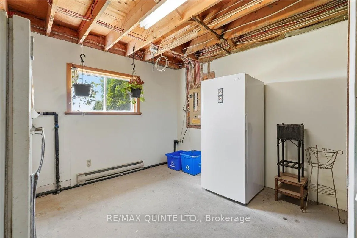 Photo 31 of 45 Shannon Road, Prince Edward County, Bloomfield Ward — HOMEH