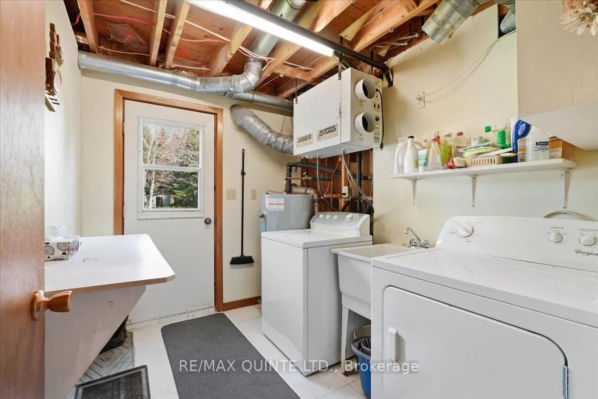 Photo 34 of 45 Shannon Road, Prince Edward County, Bloomfield Ward — HOMEH