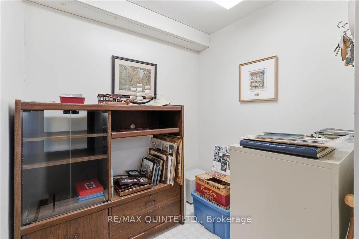 Photo 38 of 45 Shannon Road, Prince Edward County, Bloomfield Ward — HOMEH