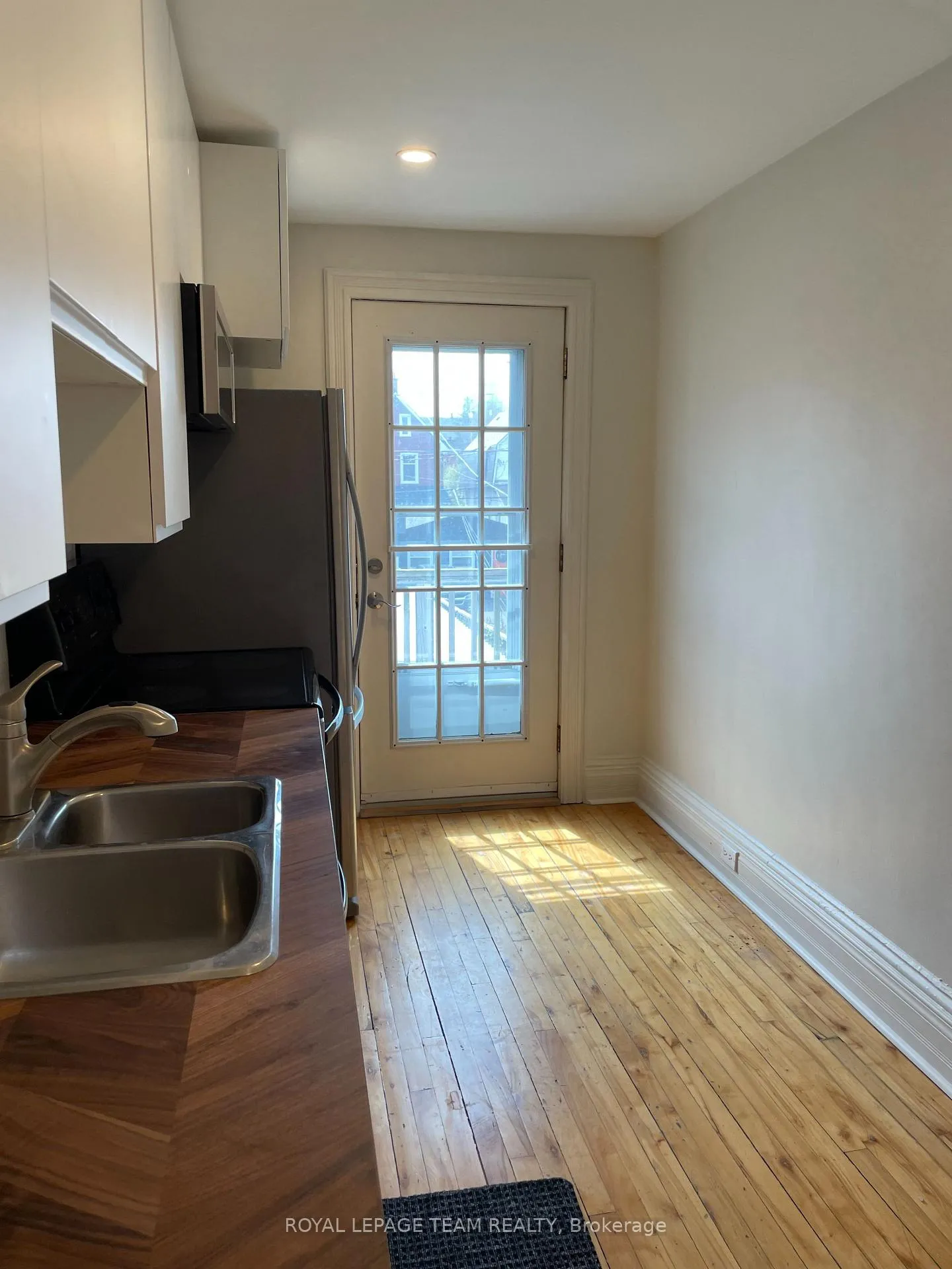 Photo 12 of Unit 2, 86 Bayswater Avenue, Ottawa, Hintonburg — HOMEH