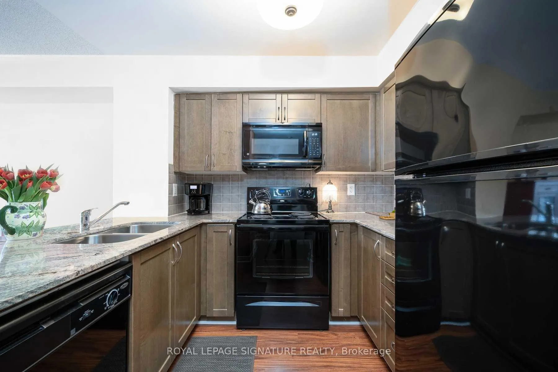 Photo 4 of Unit 1004, 225 Wellesley Street E, Toronto, Cabbagetown-South St. James Town — HOMEH