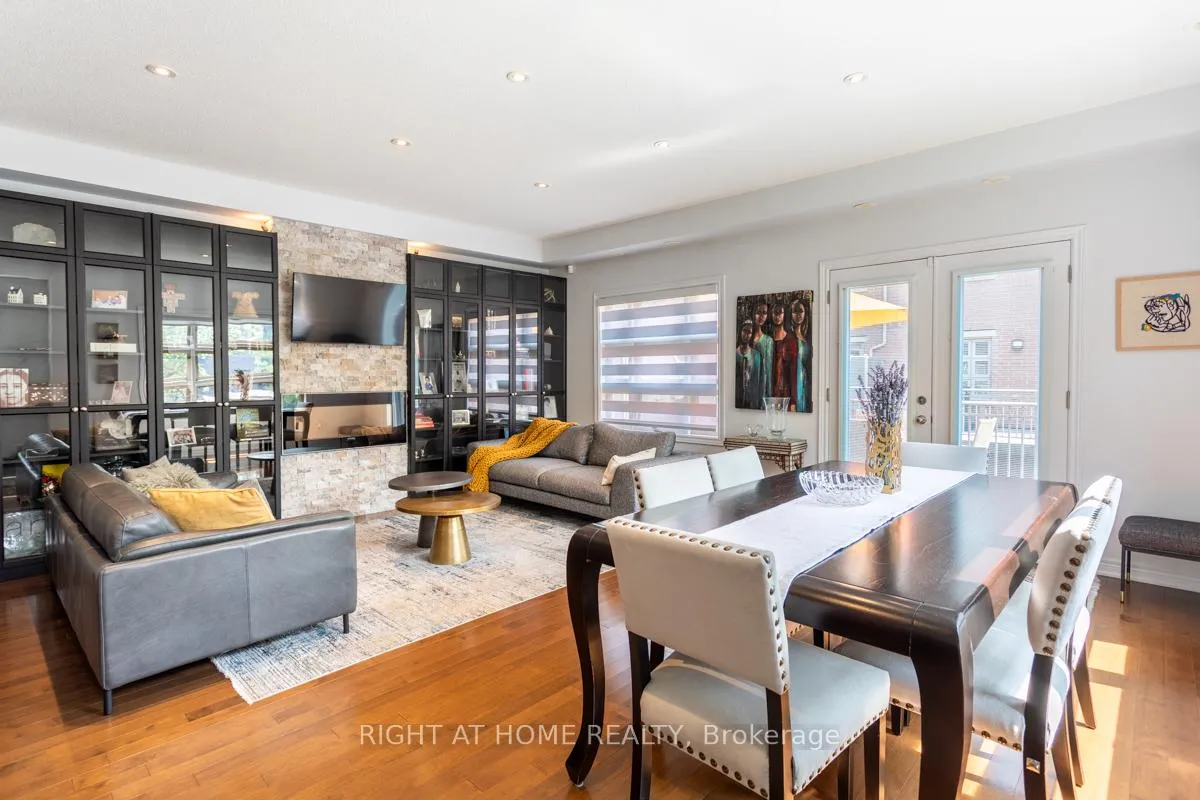 Photo 8 of Unit 28, 2460 Prince Michael Drive, Oakville, Joshua Creek — HOMEH