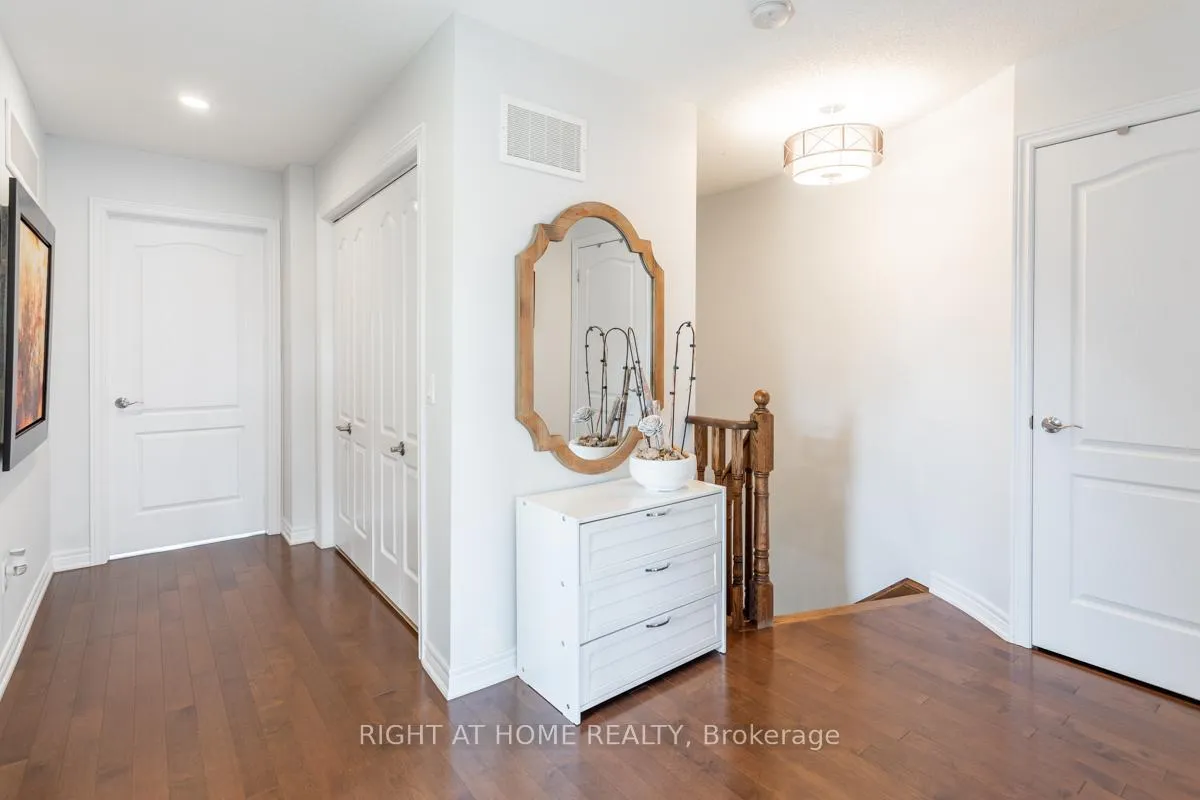 Photo 14 of Unit 28, 2460 Prince Michael Drive, Oakville, Joshua Creek — HOMEH
