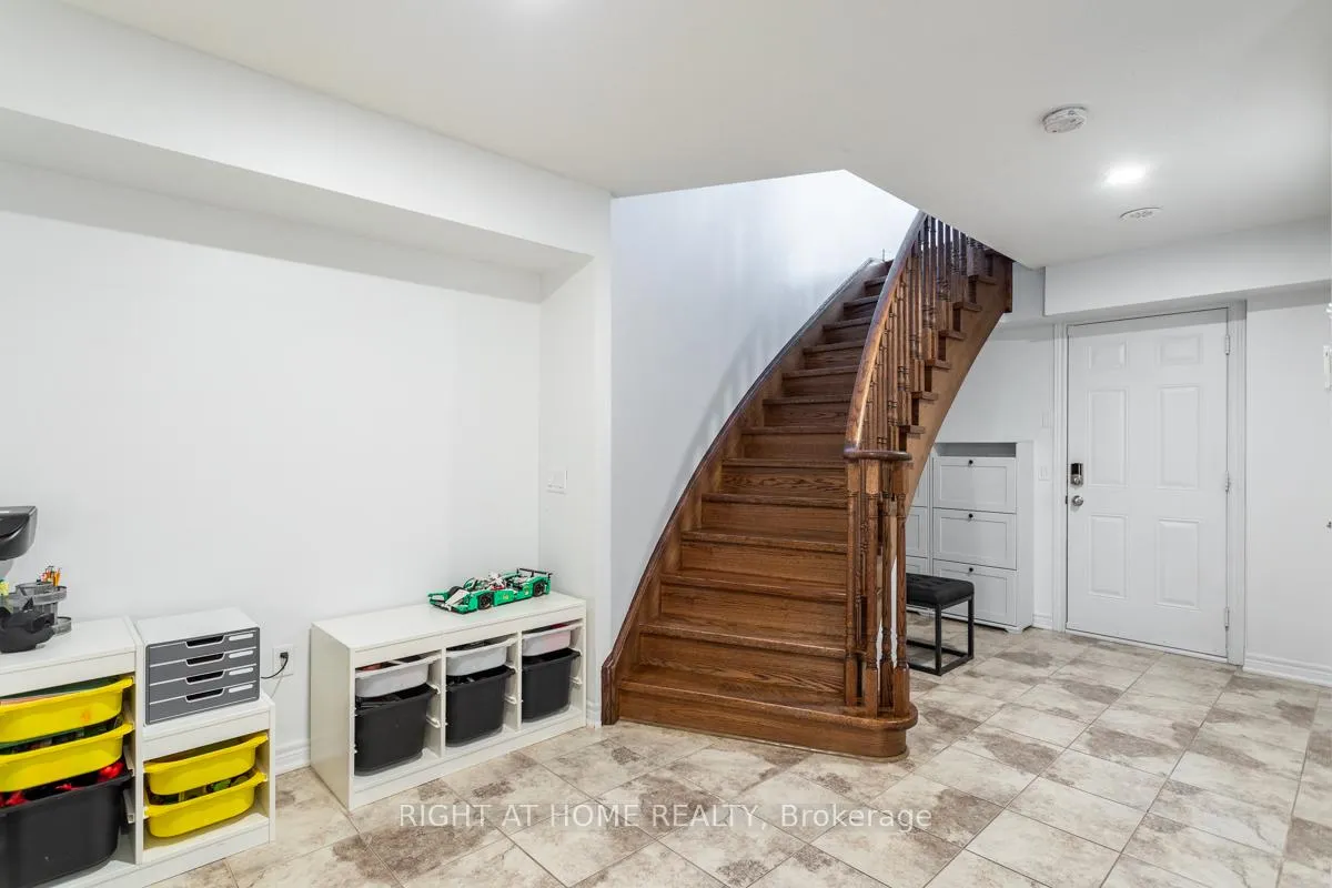 Photo 26 of Unit 28, 2460 Prince Michael Drive, Oakville, Joshua Creek — HOMEH