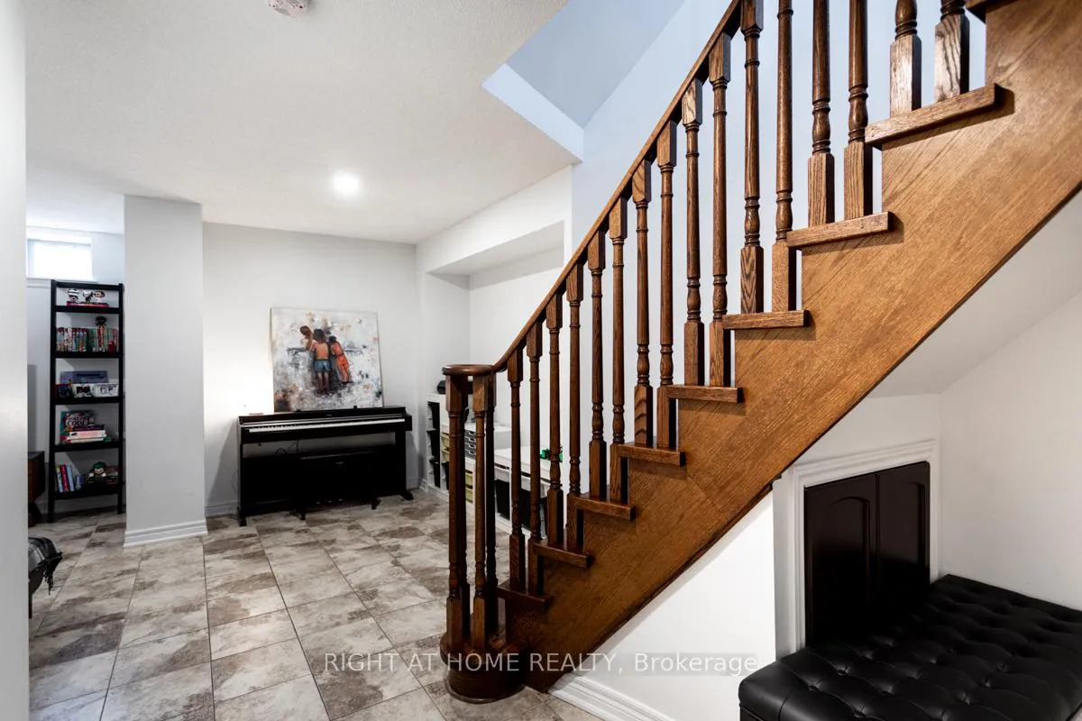 Photo 27 of Unit 28, 2460 Prince Michael Drive, Oakville, Joshua Creek — HOMEH