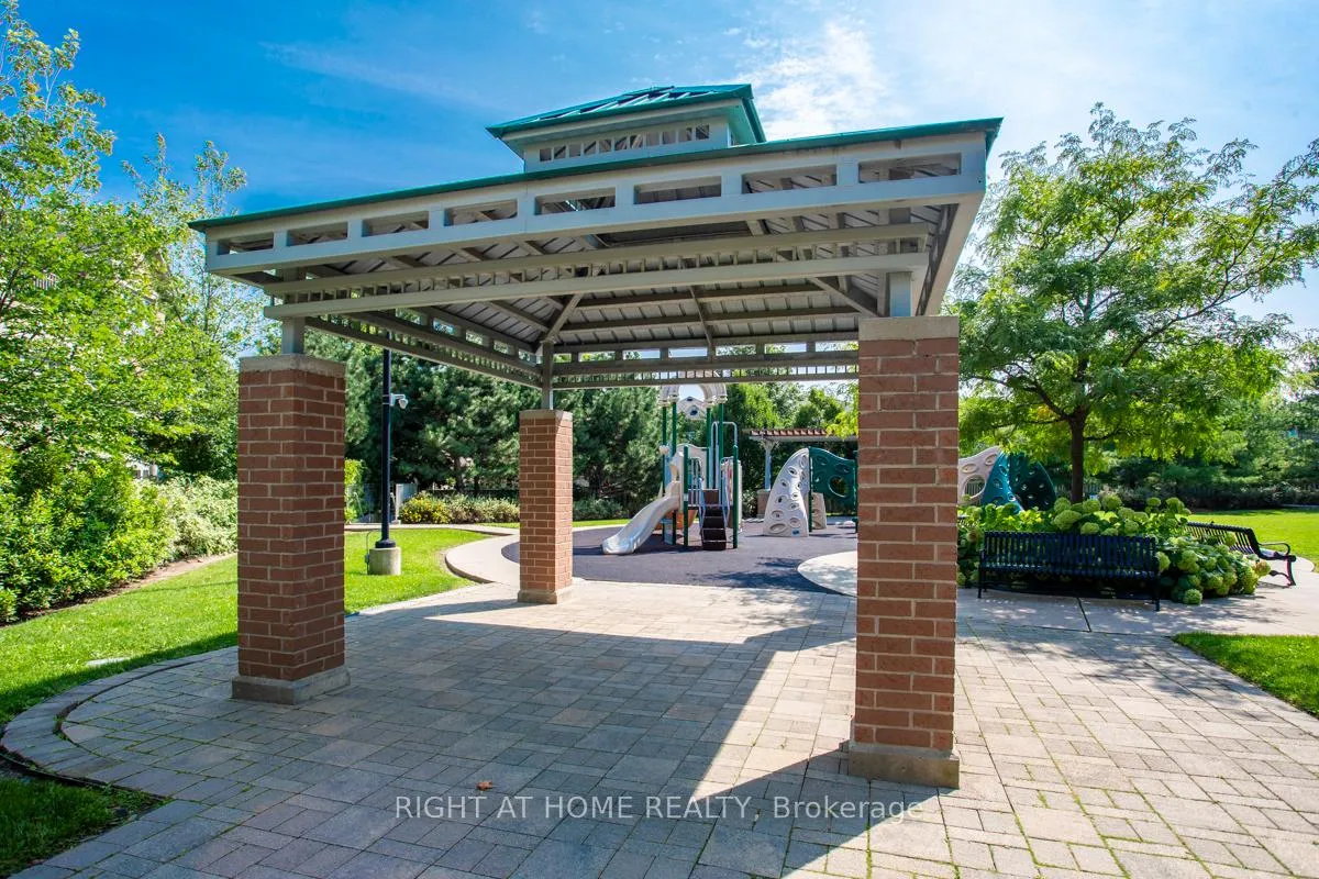 Photo 32 of Unit 28, 2460 Prince Michael Drive, Oakville, Joshua Creek — HOMEH