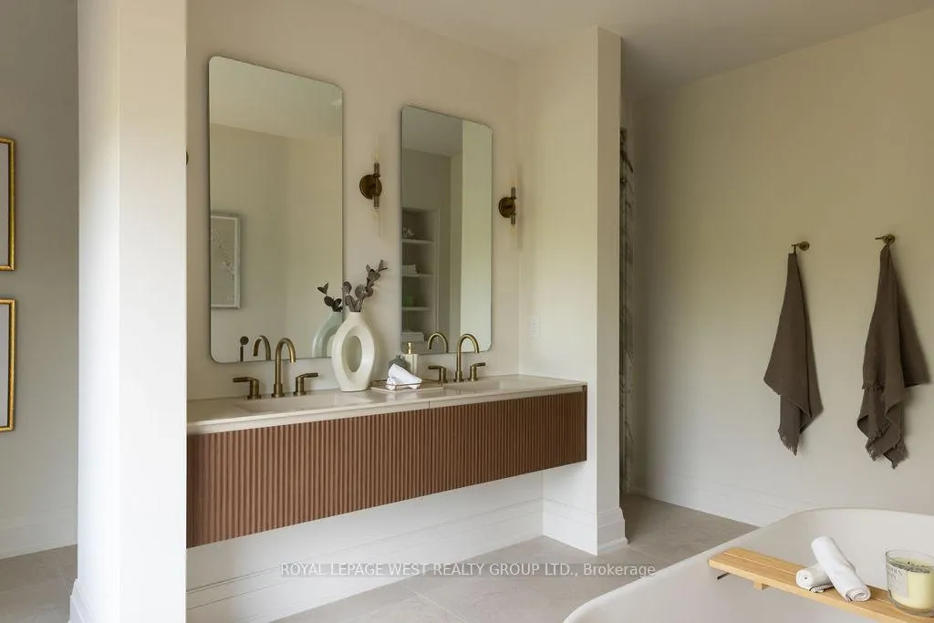 Photo 14 of 60 Athol Avenue, Etobicoke, Stonegate-Queensway — HOMEH