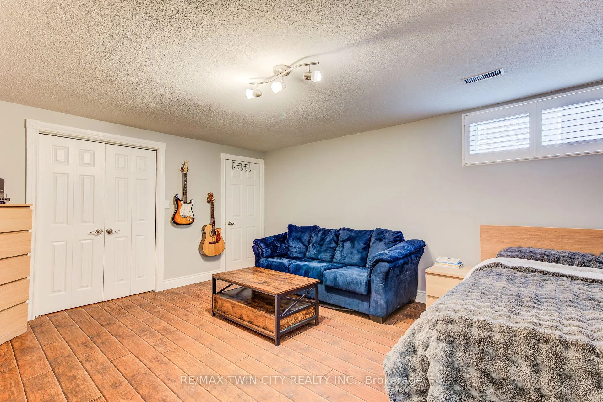 Photo 37 of 77 Laschinger Boulevard, Wilmot, New Hamburg — HOMEH