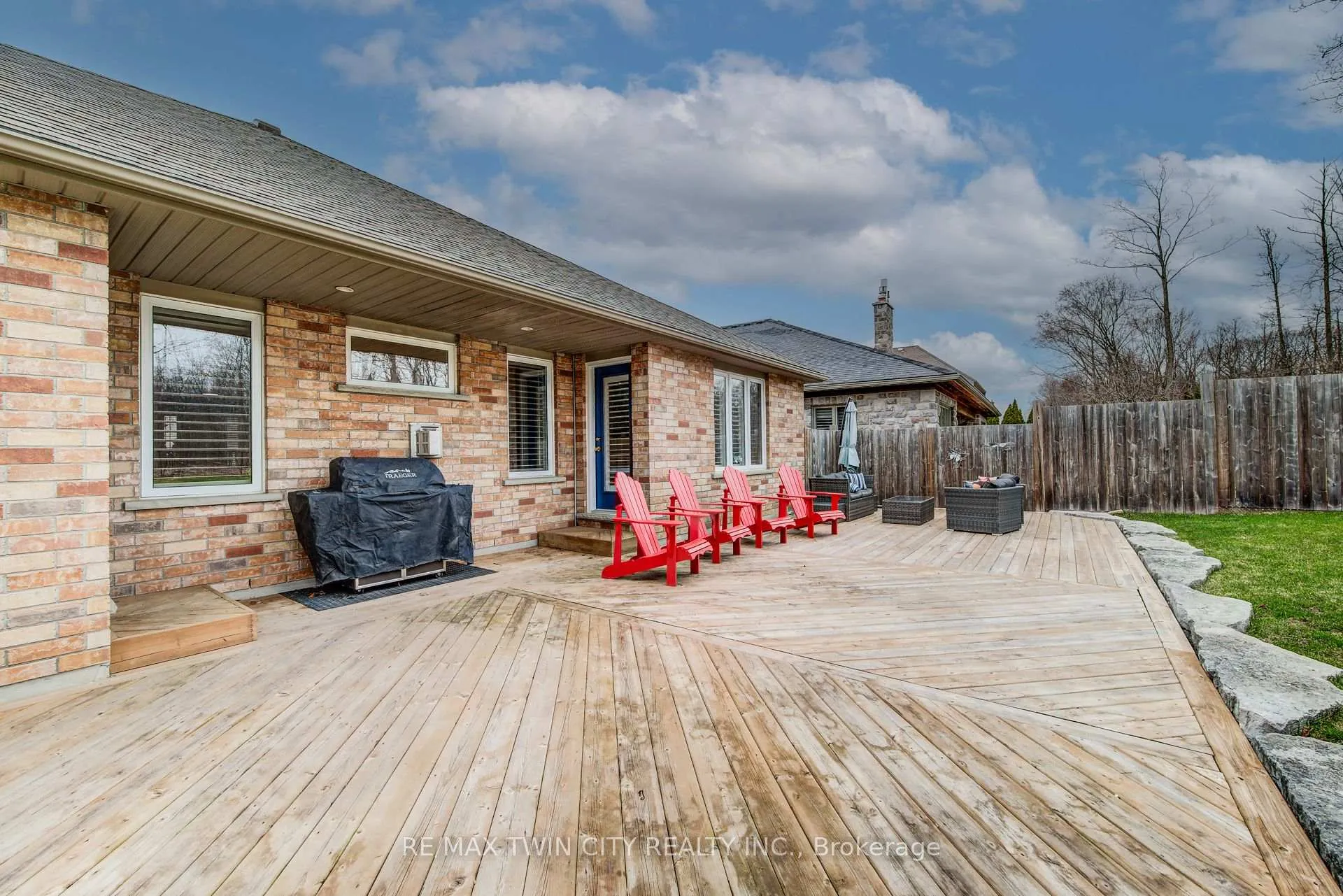 Photo 43 of 77 Laschinger Boulevard, Wilmot, New Hamburg — HOMEH