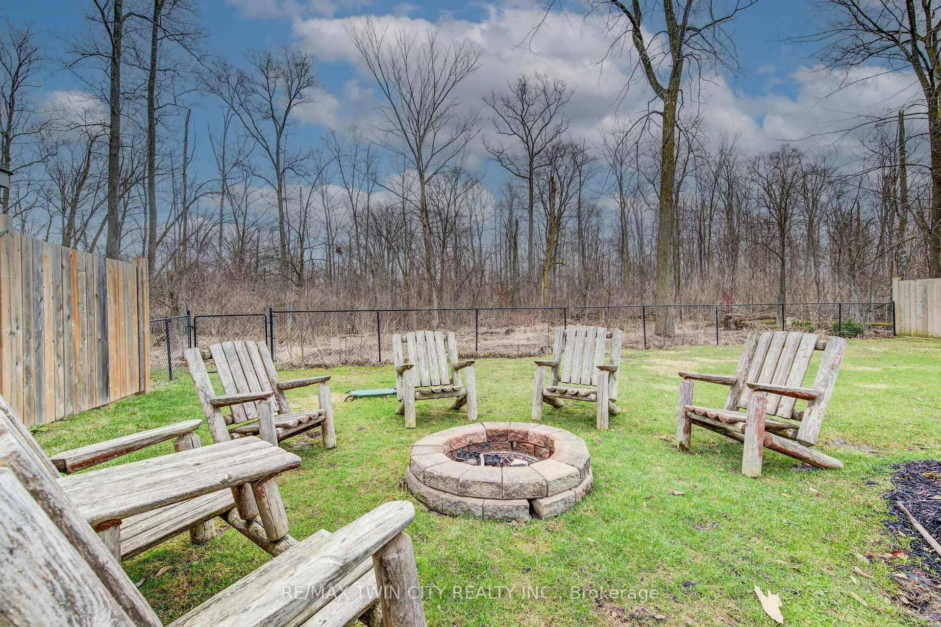 Photo 48 of 77 Laschinger Boulevard, Wilmot, New Hamburg — HOMEH