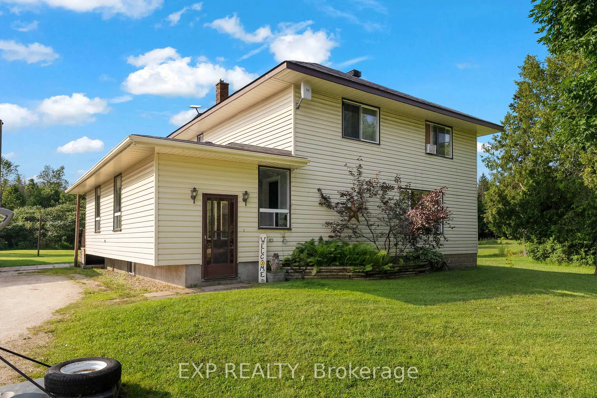 Photo 2 of 2427 Lochwinnoch Road, Horton, Horton Twp — HOMEH