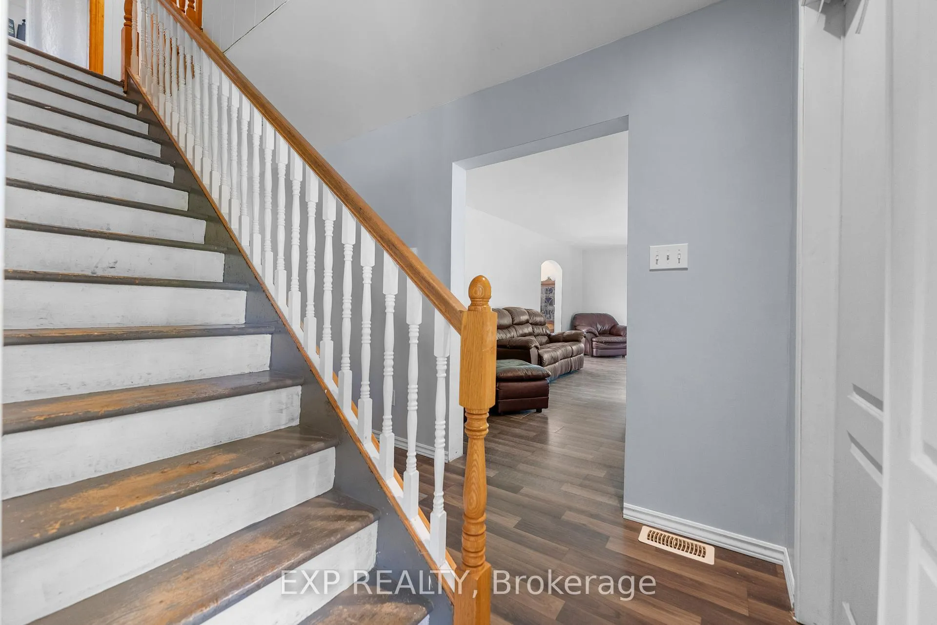 Photo 14 of 2427 Lochwinnoch Road, Horton, Horton Twp — HOMEH