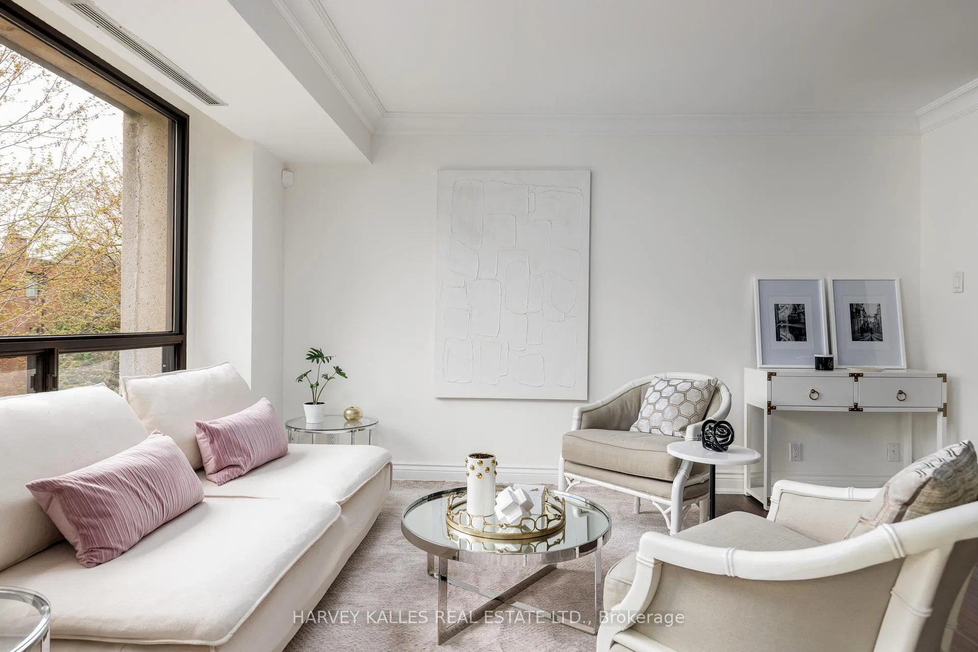 Photo 7 of Unit 307, 447 Walmer Road, Toronto, Forest Hill South — HOMEH