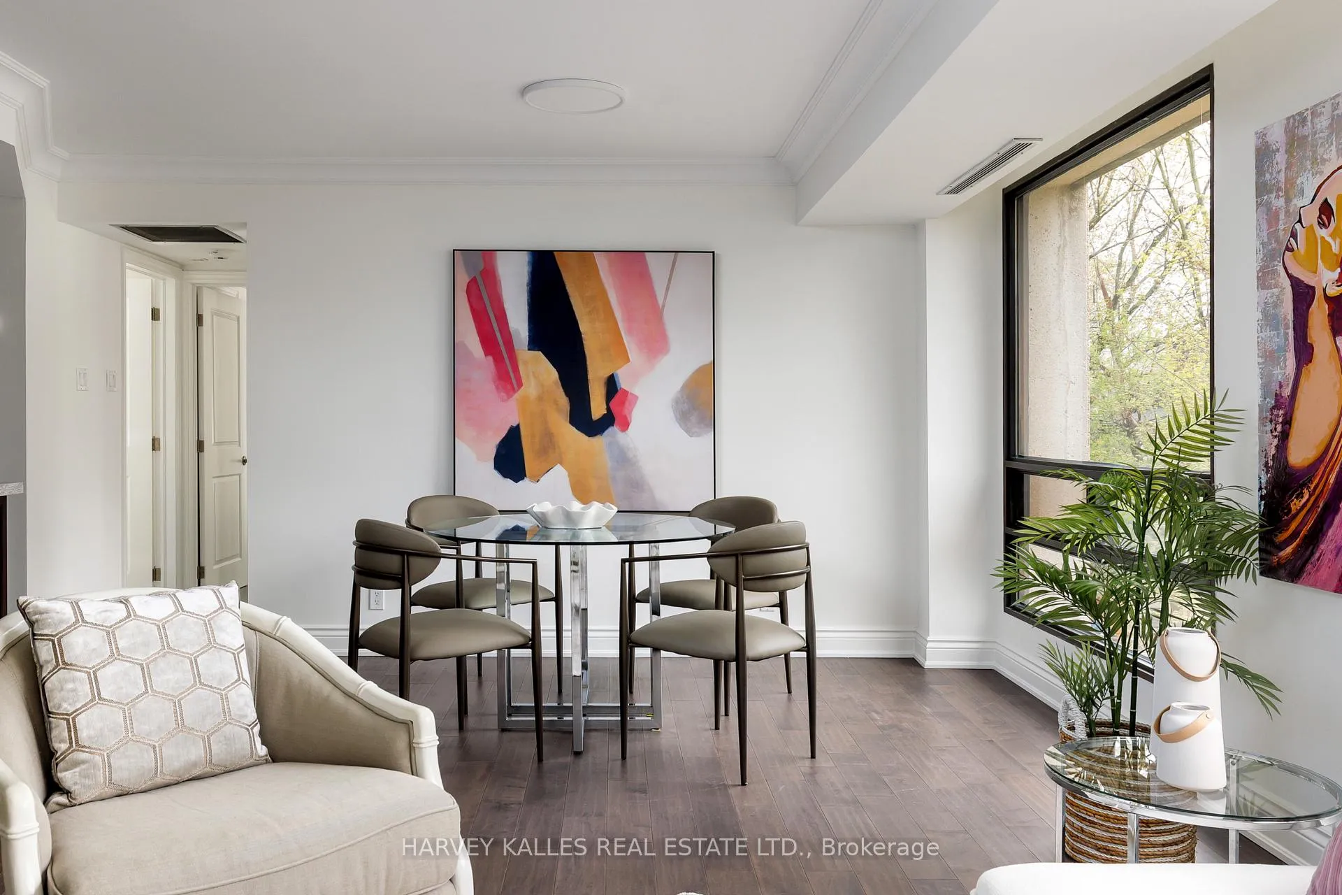 Photo 9 of Unit 307, 447 Walmer Road, Toronto, Forest Hill South — HOMEH