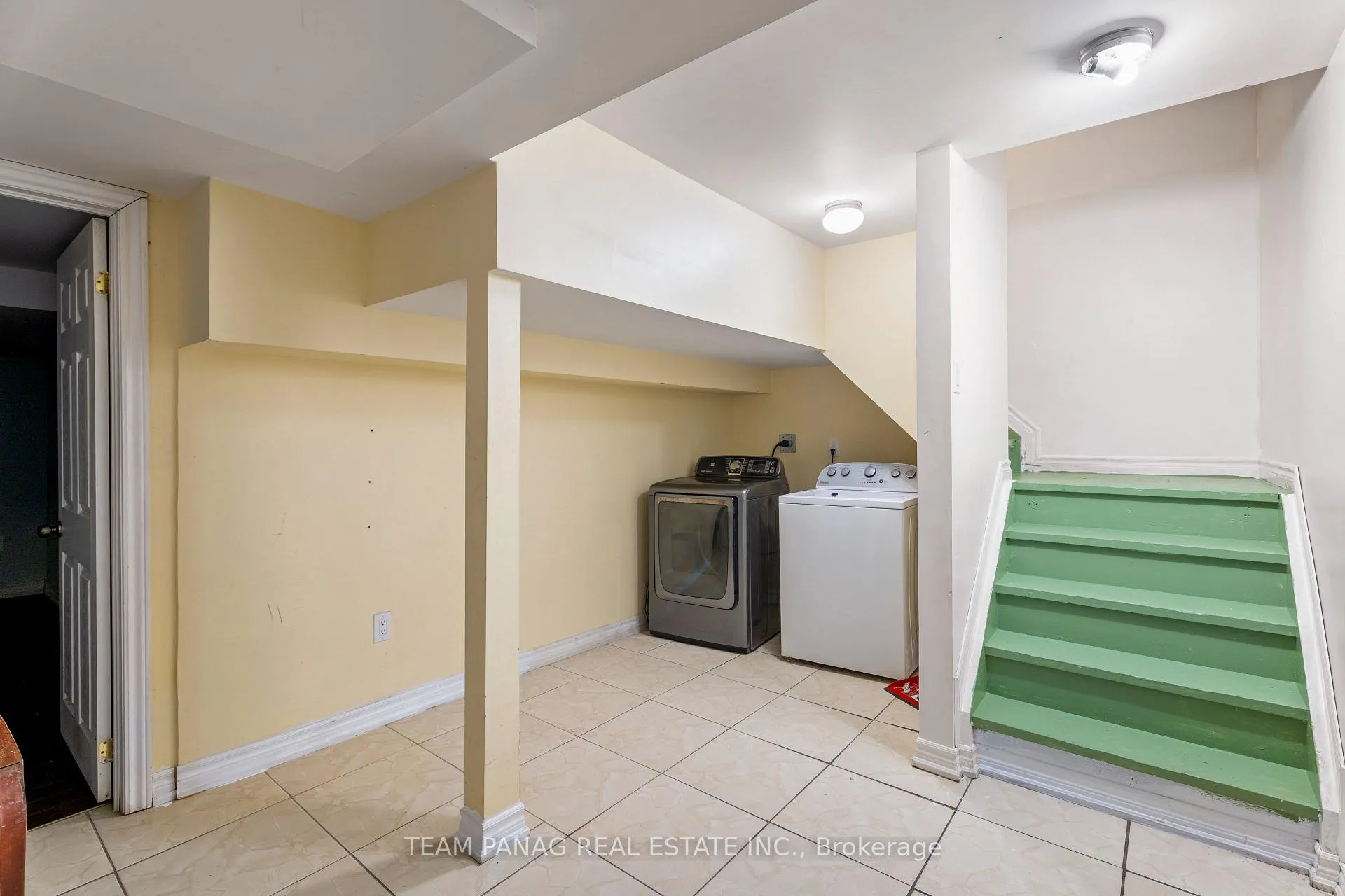 Photo 7 of Unit Basement, 58 Meltwater Crescent, Brampton, Bram East — HOMEH