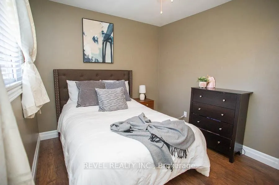 Photo 16 of 59 Wiltshire Drive, Brantford — HOMEH