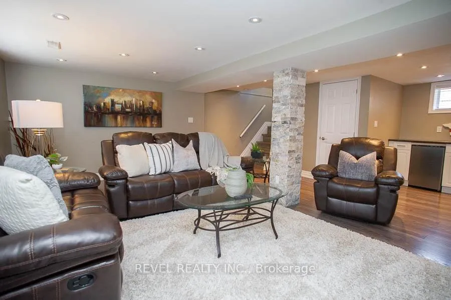 Photo 19 of 59 Wiltshire Drive, Brantford — HOMEH