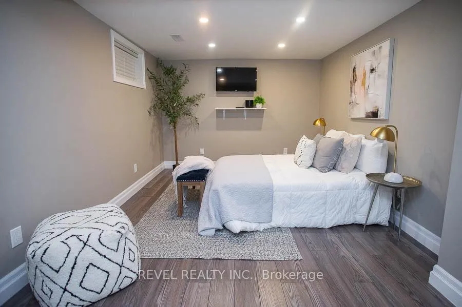 Photo 23 of 59 Wiltshire Drive, Brantford — HOMEH