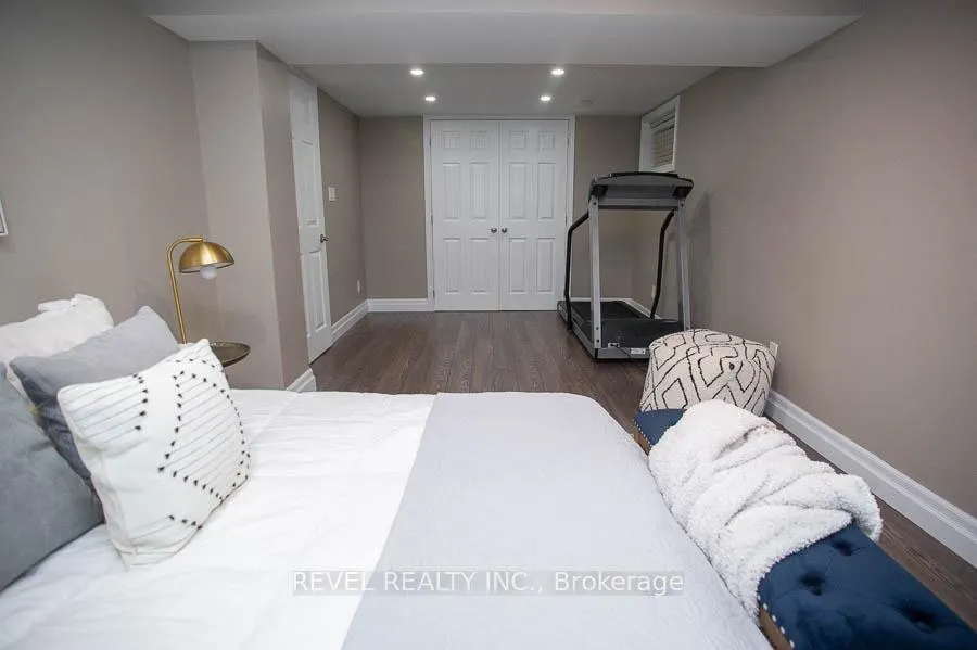 Photo 24 of 59 Wiltshire Drive, Brantford — HOMEH