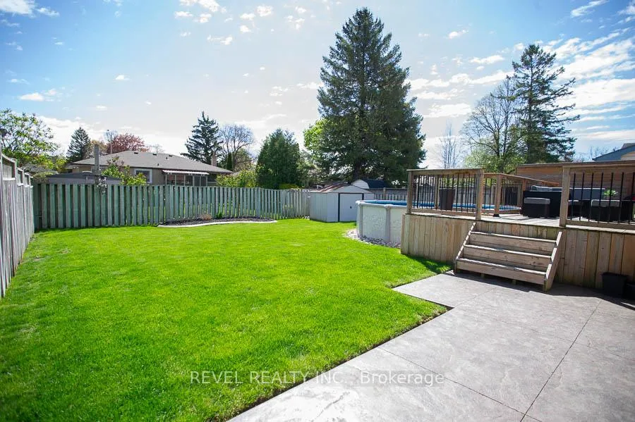 Photo 25 of 59 Wiltshire Drive, Brantford — HOMEH