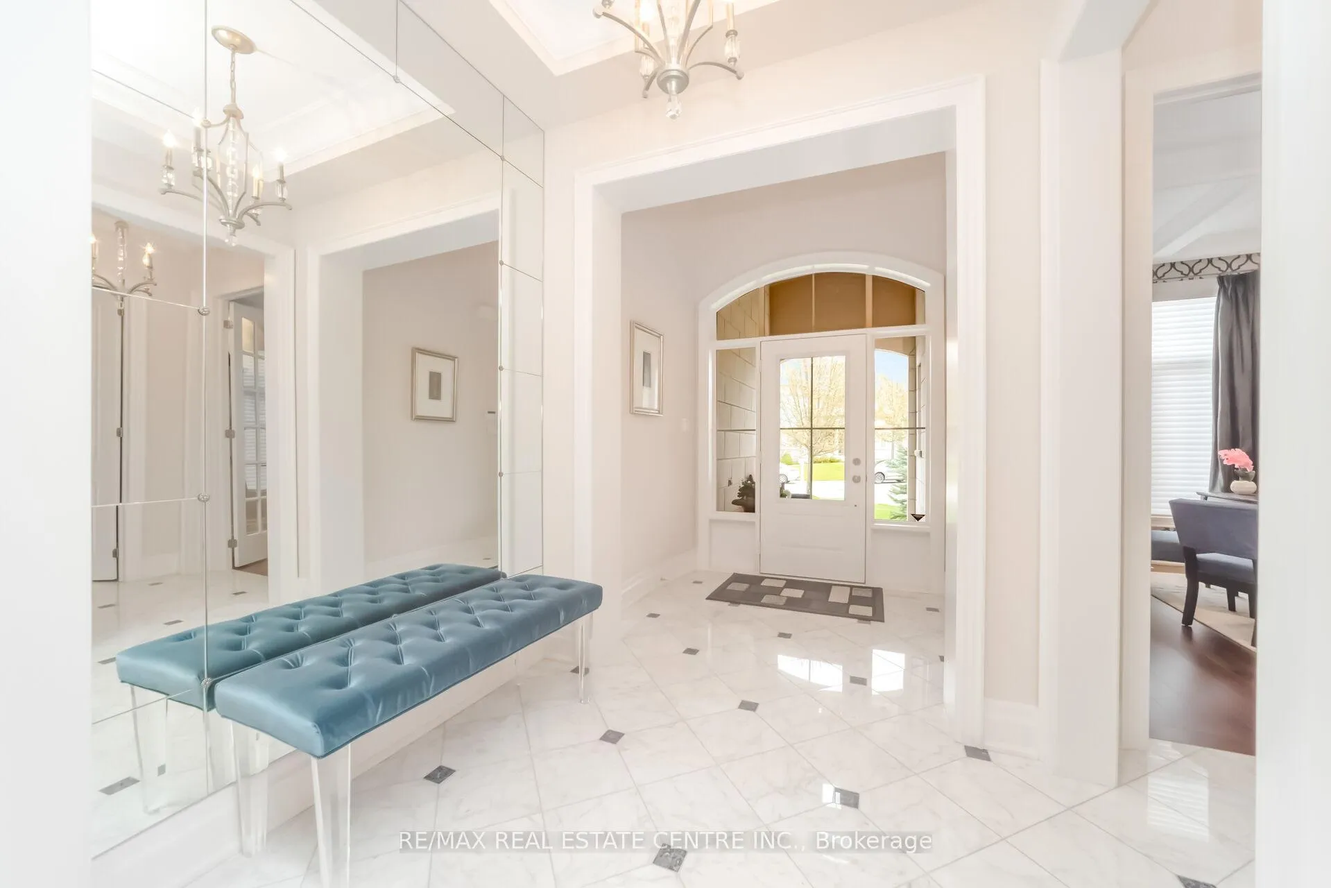 Photo 8 of 14 Canis Street, Brampton, Credit Valley — HOMEH